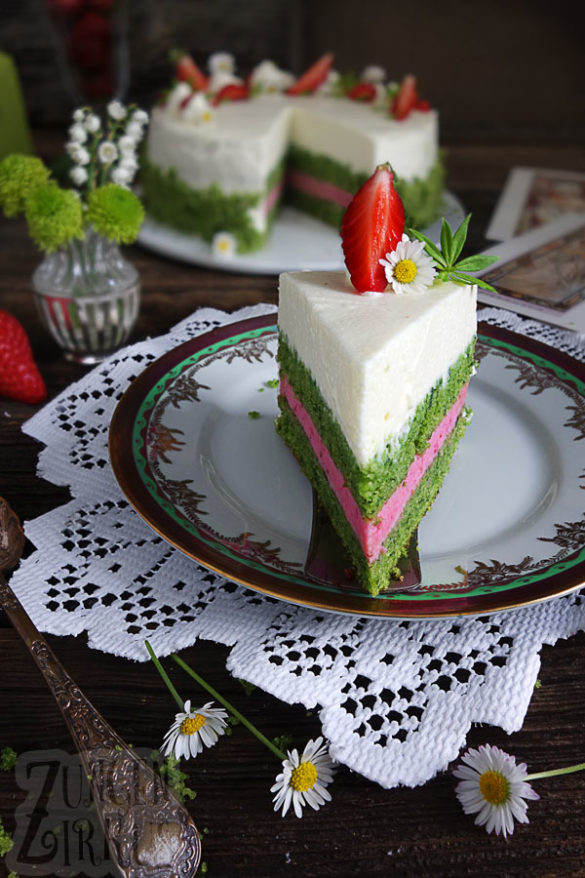 Waldmeistertorte mit Erdbeeren - Muttertagstorte - Zungenzirkus