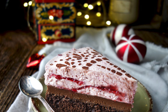 Preiselbeer-Nougat-Torte Weihnachtstorte